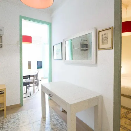 Marina Sagrada Familia Apartment Barcelona